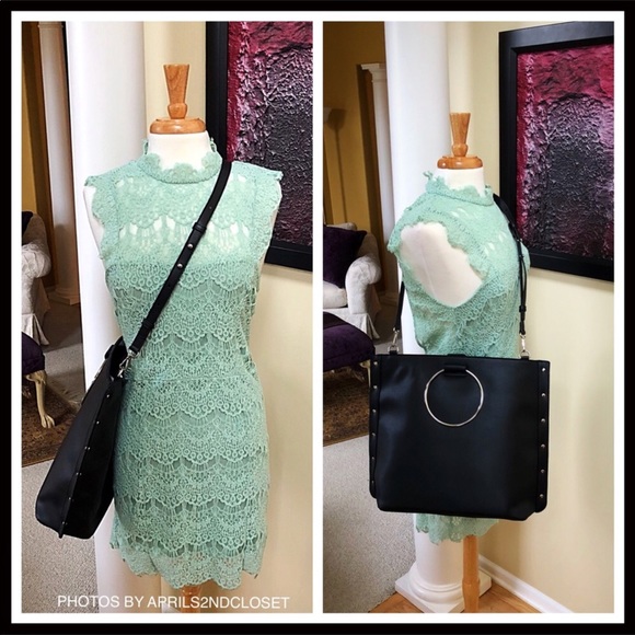 LARGE BLACK CROSSBODY TOTE BAG - Picture 4 of 8